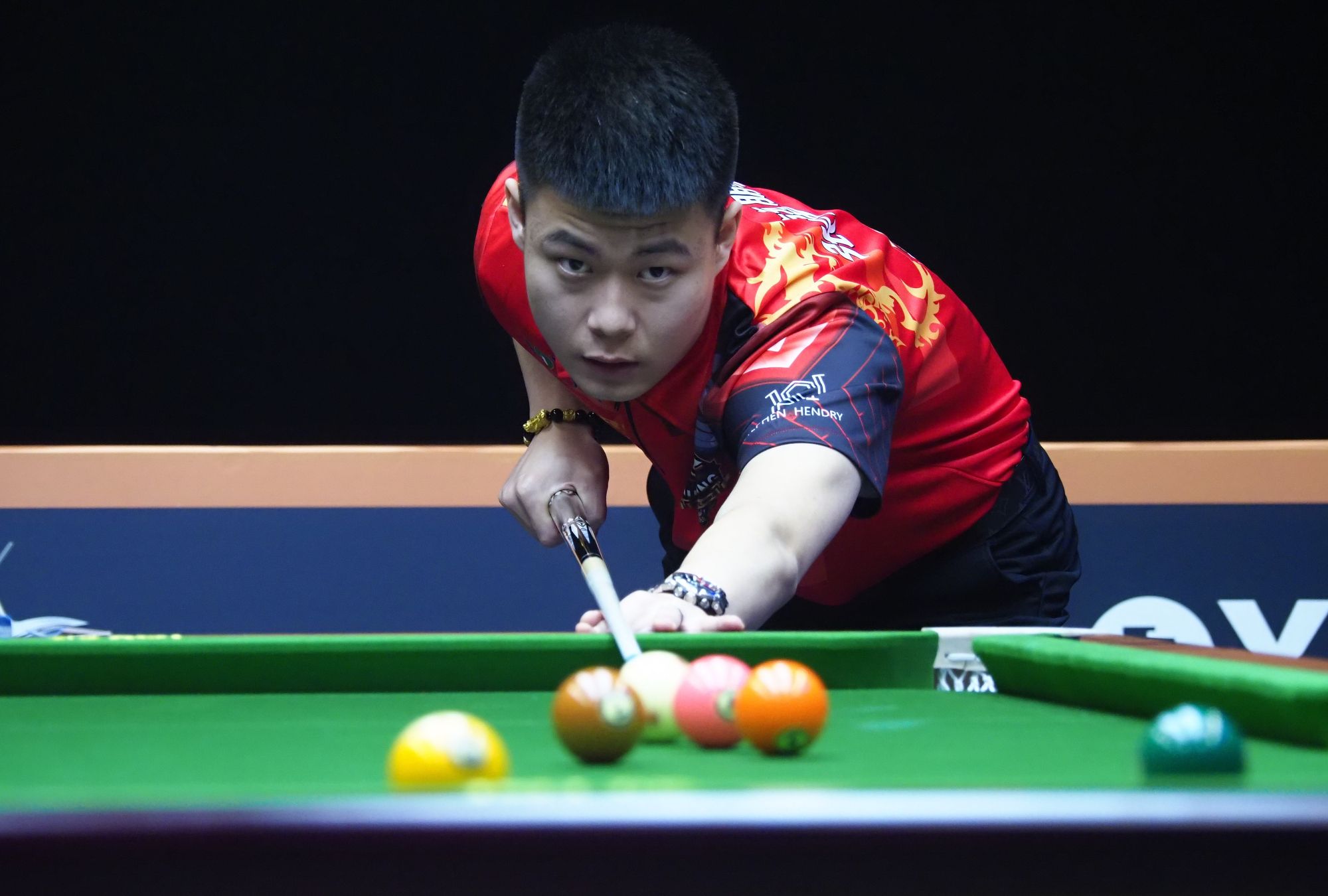 在亚赫查利 在亚赫查利