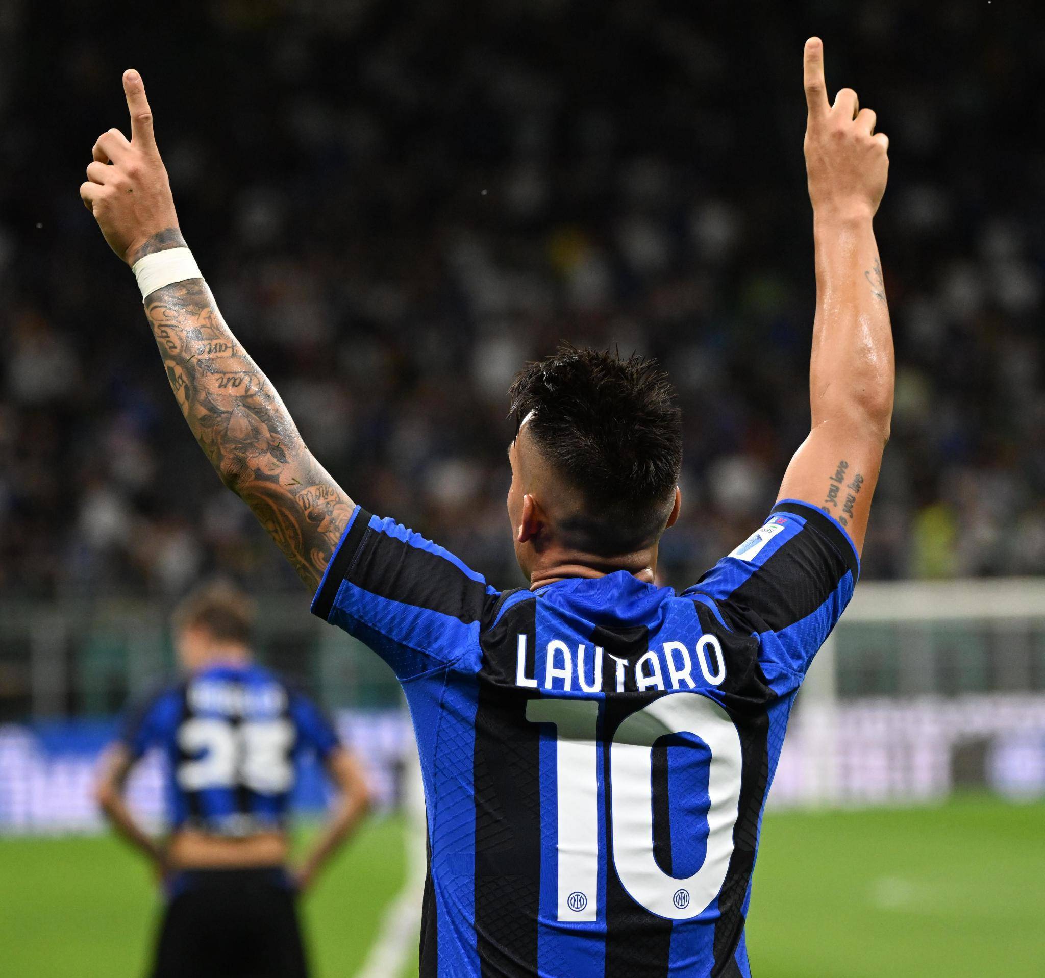 球创造了窗 球创造了窗